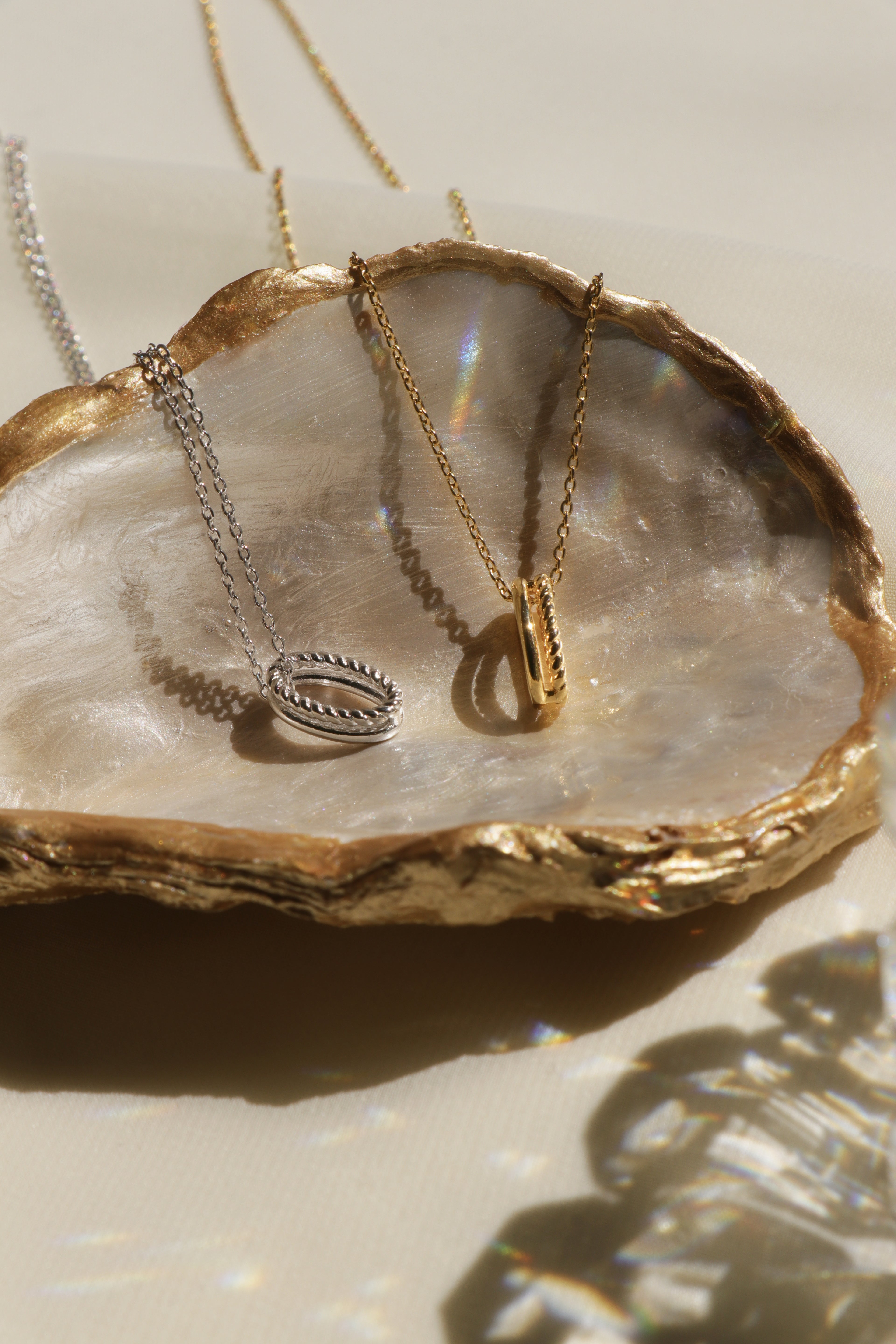 Dual Band Necklace